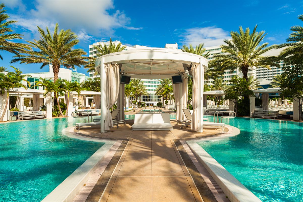 Pool and cabanas at the Fontainebleau Miami Beach