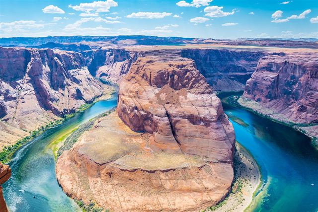 Horseshoe Bend, the Colorado River curving around a sandstone butte near Page, Arizona