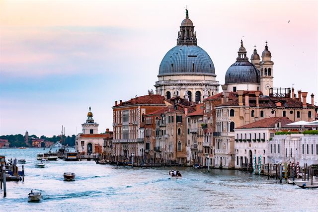 Santa Maria della Salute church on the Grand Canal