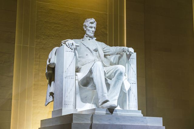 The seated Abraham Lincoln statue inside the Lincoln Memorial